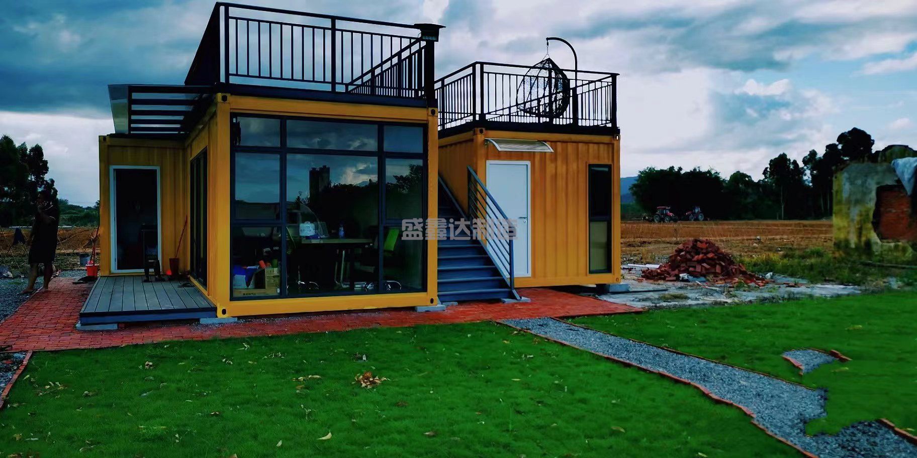 在西安优质集装箱活动房定做厂家应该具备哪些优点